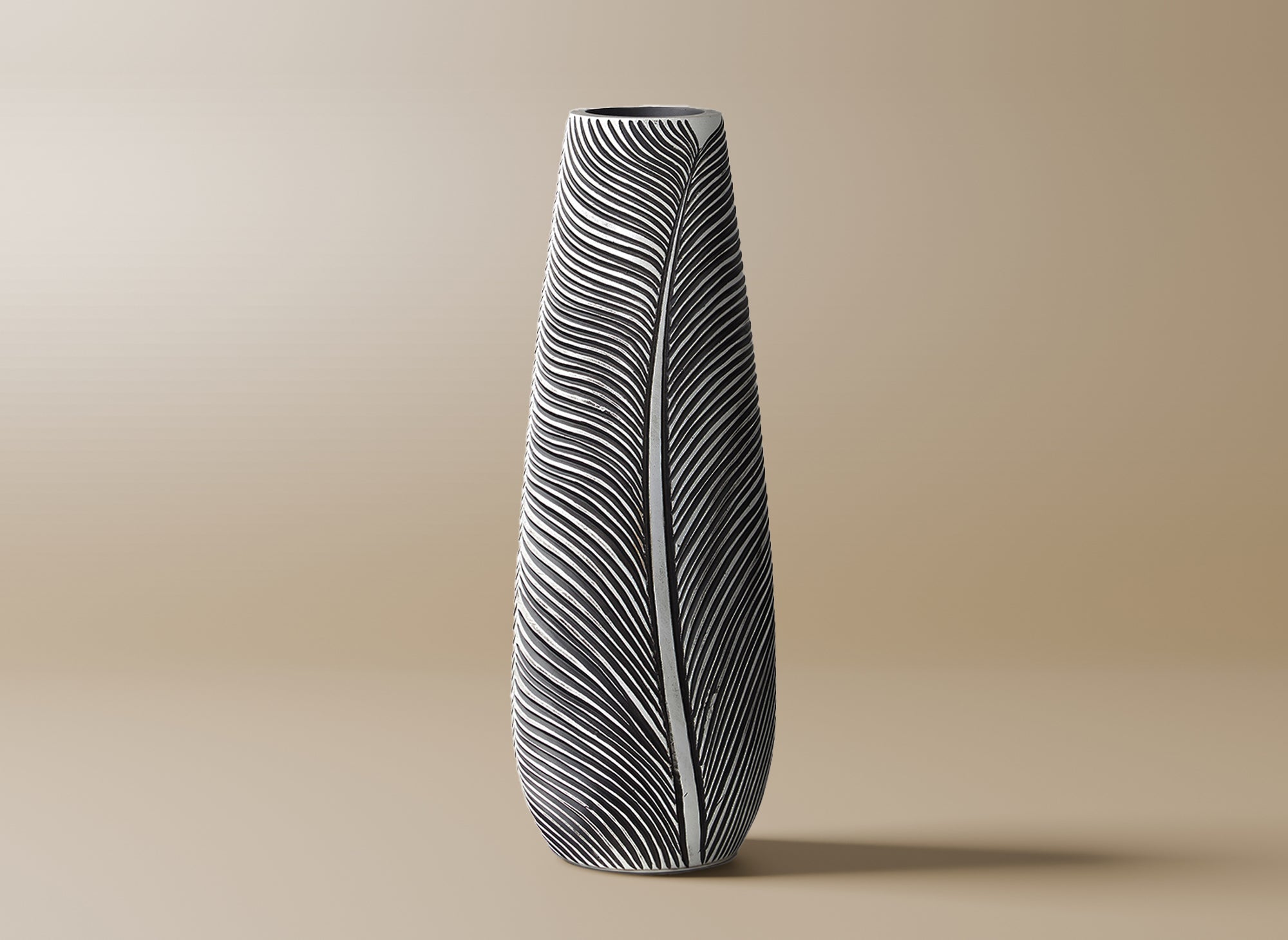 Vase en résine noir et blanc H46 cm EBENE