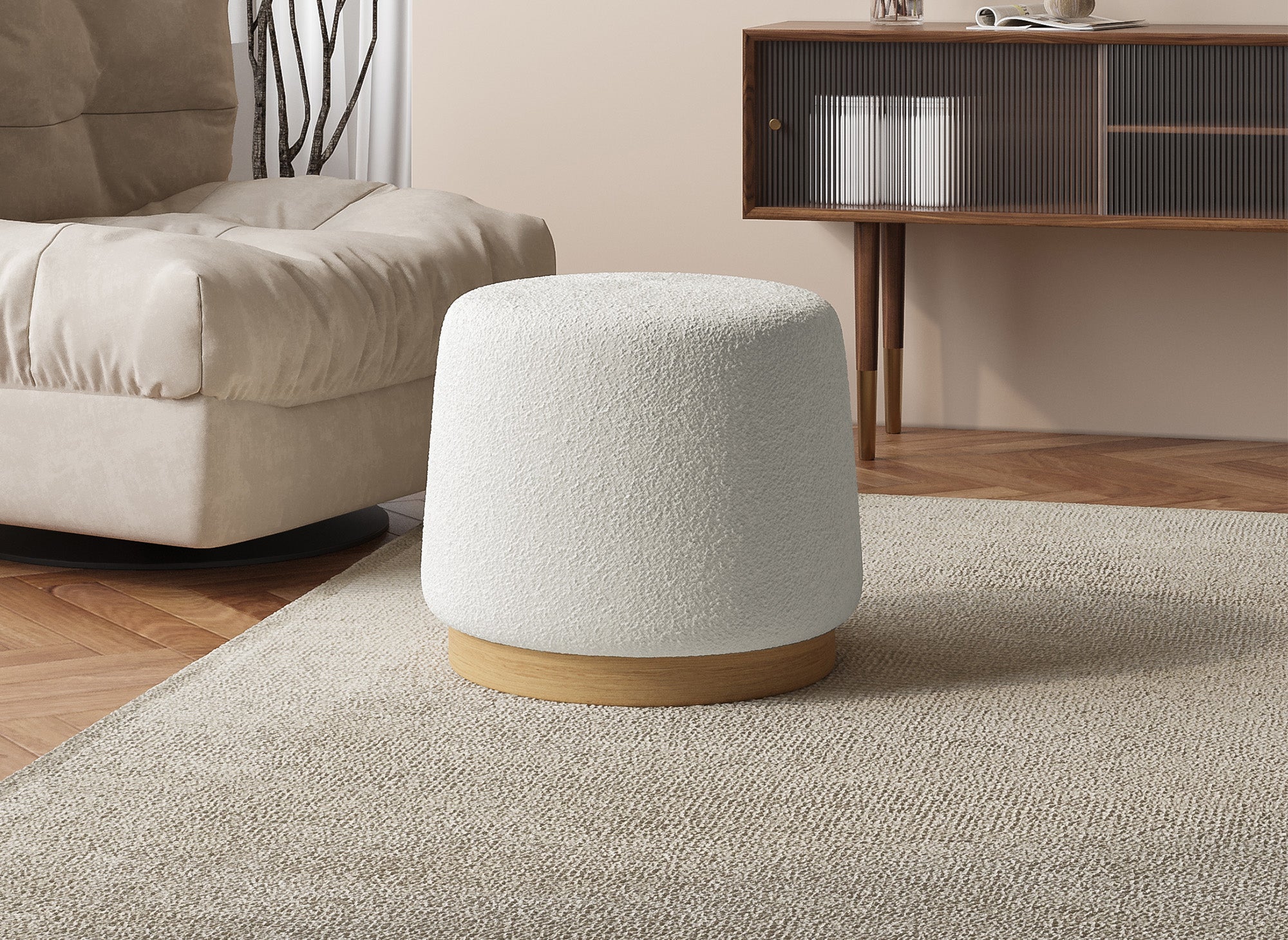 Pouf en tissu effet peau de mouton écru et bois MELIA