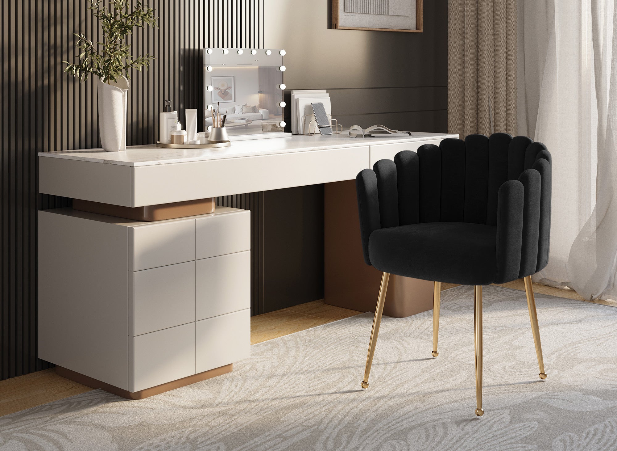 Chaise en velours noir pieds en métal doré HAYDEN