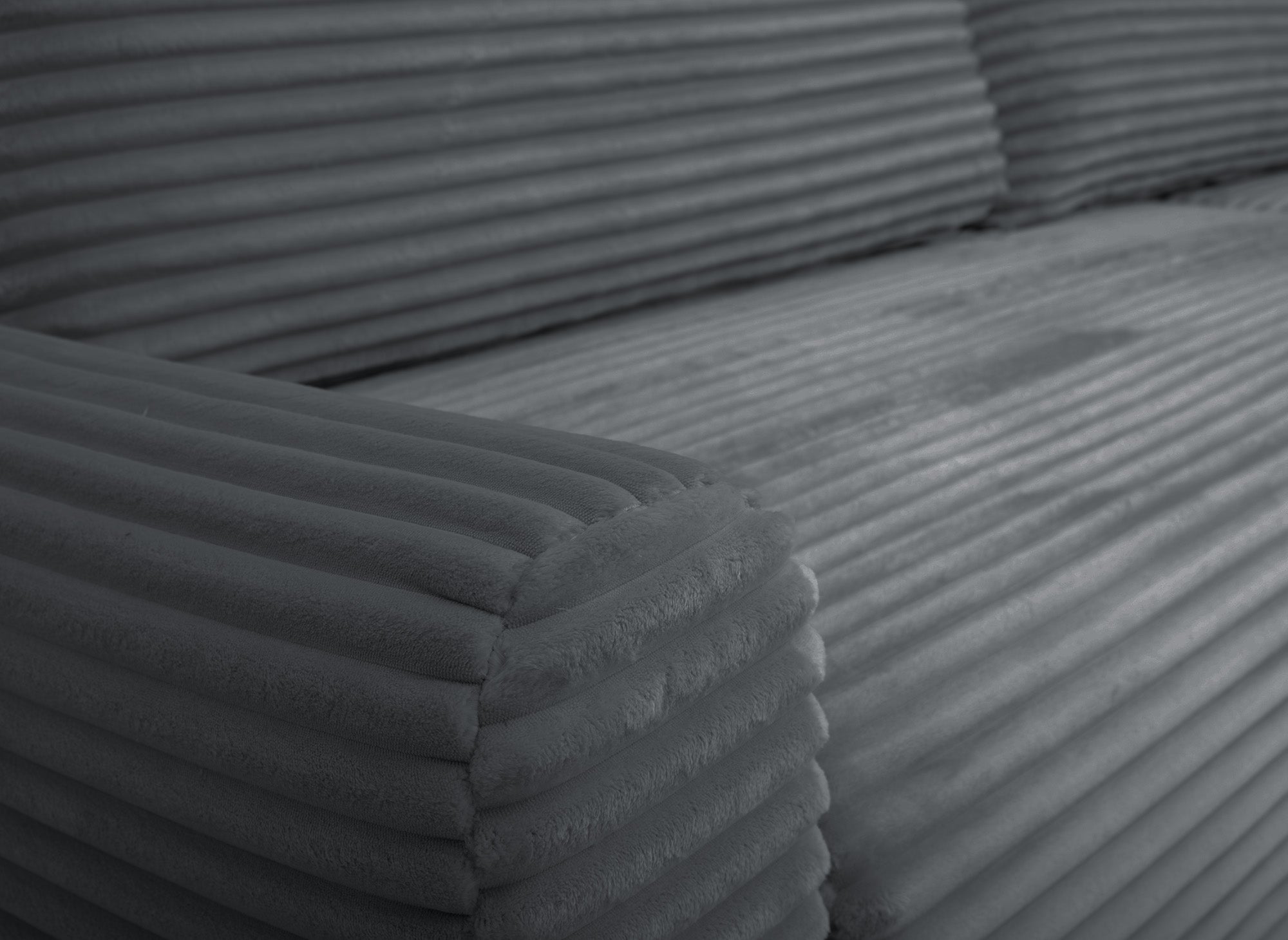 Canapé d'angle réversible et convertible avec coffre en velours côtelé épais gris foncé KATIA