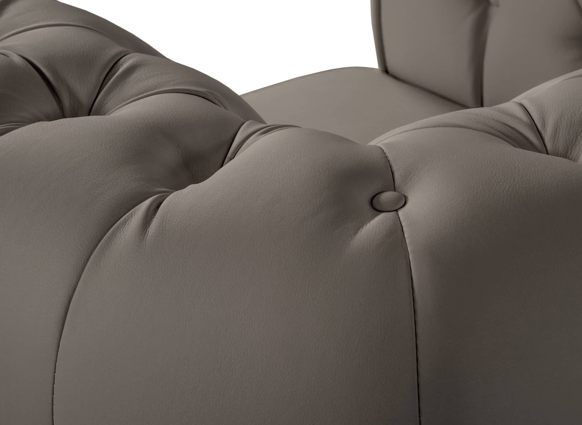 Fauteuil chesterfield en simili cuir taupe - WILSTON