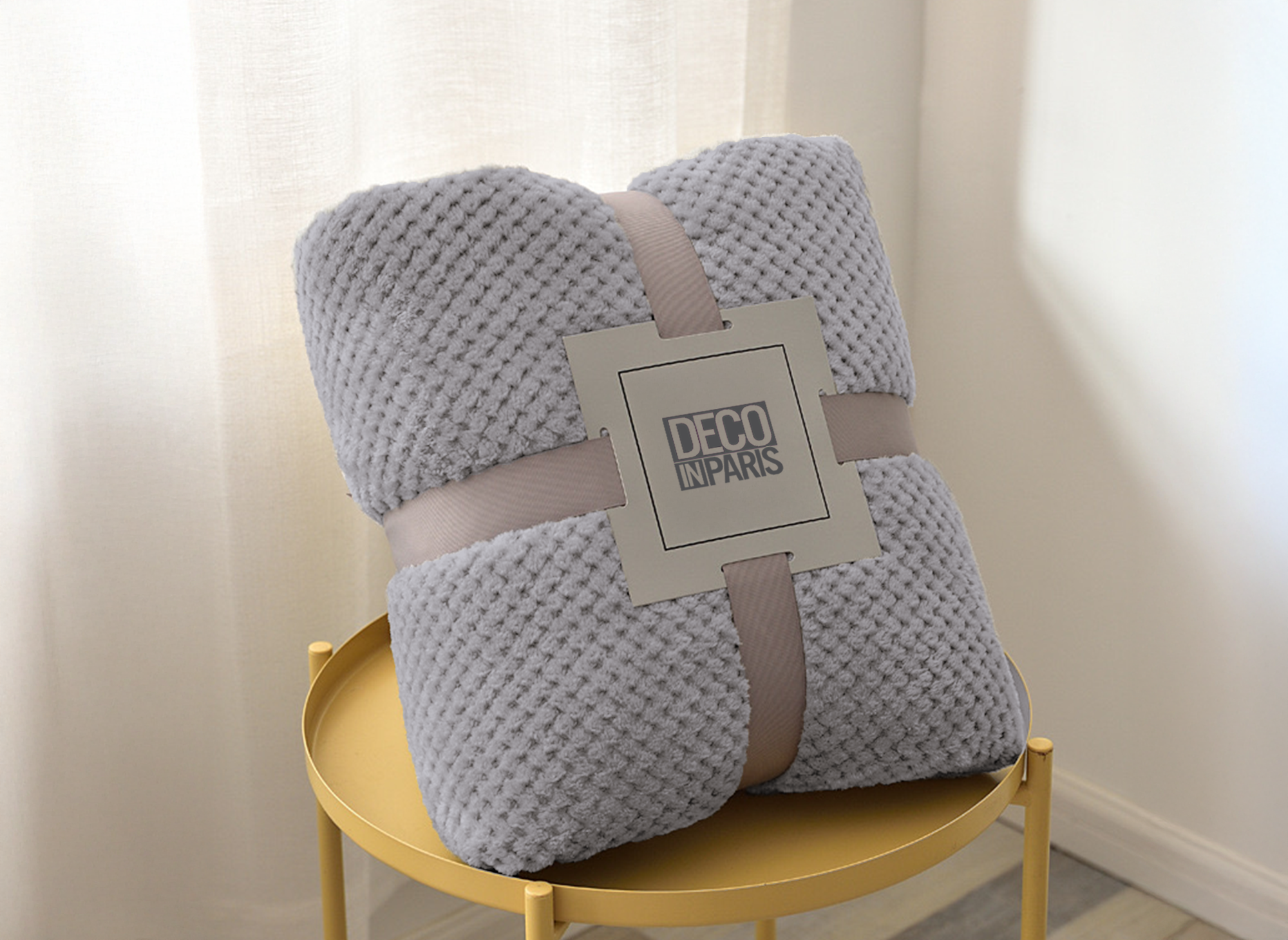 Plaid à franges en tissu effet cachemire gris clair 150x200 cm OTYS