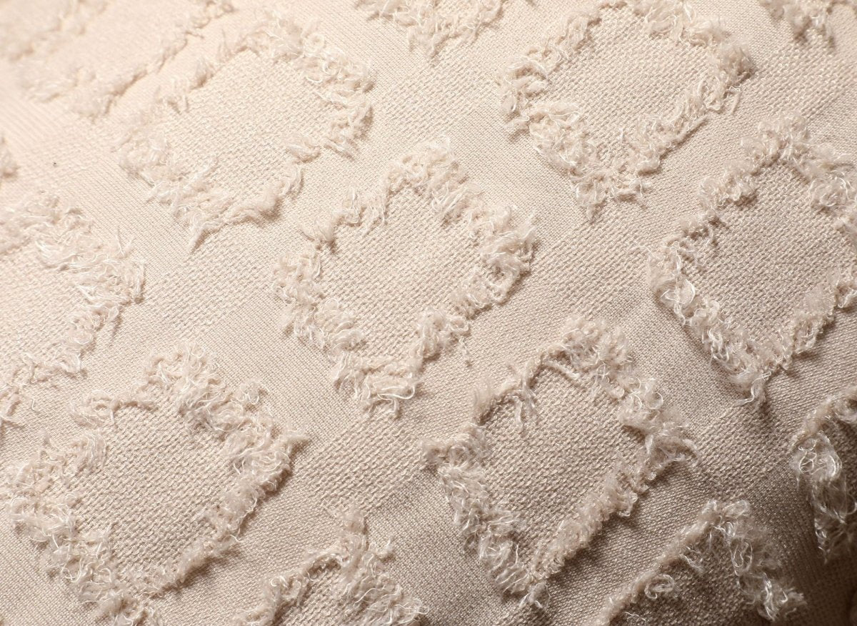 Coussin beige à formes carrées texturées 45x45 cm ELVIO - DécoInParis