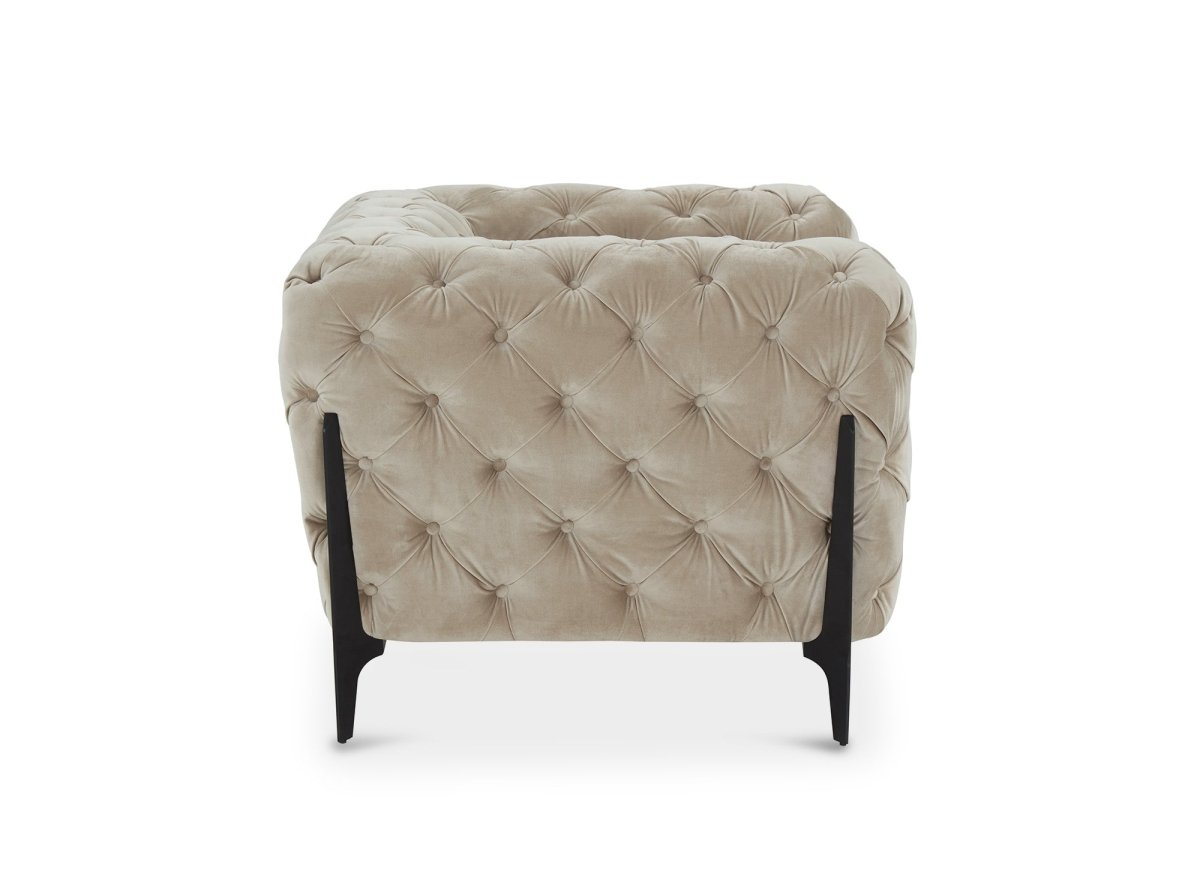 Fauteuil capitonné chesterfield velours beige CARMEN - DécoInParis