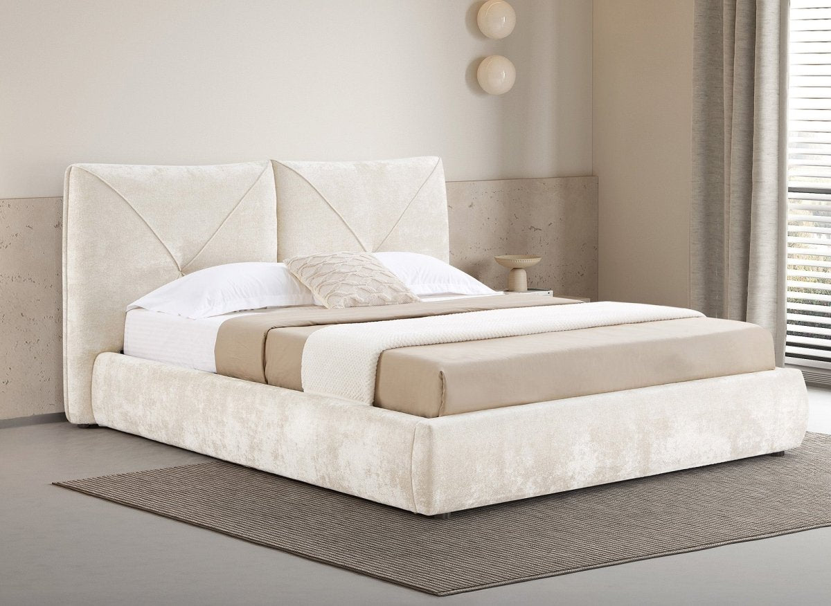 Lit coffre en tissu bouclette doux beige 180x200 cm NOAH - DécoInParis
