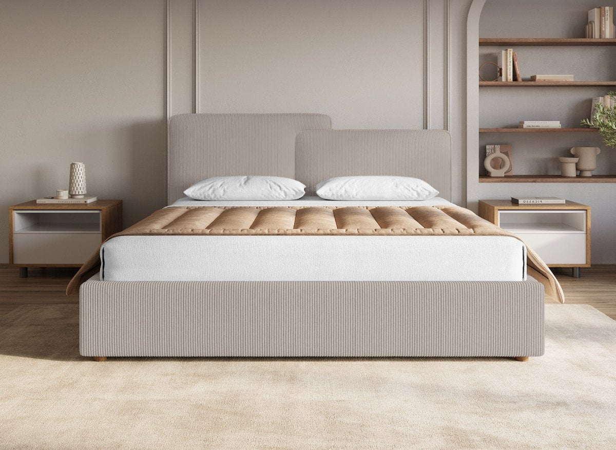 Lit coffre en velours côtelé taupe 160x200 cm ZELIA - DécoInParis