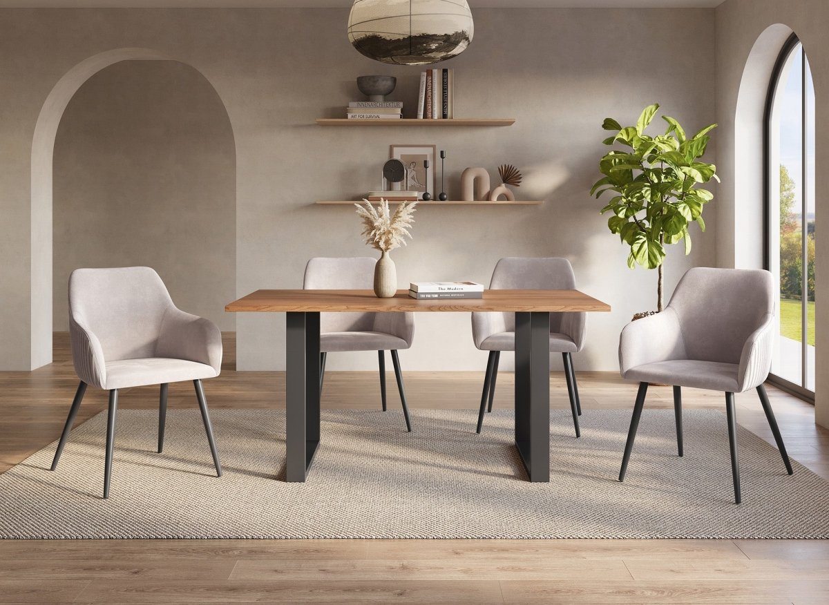 Lot de 2 chaises en velours beige pieds en métal noir DEVOR - DécoInParis