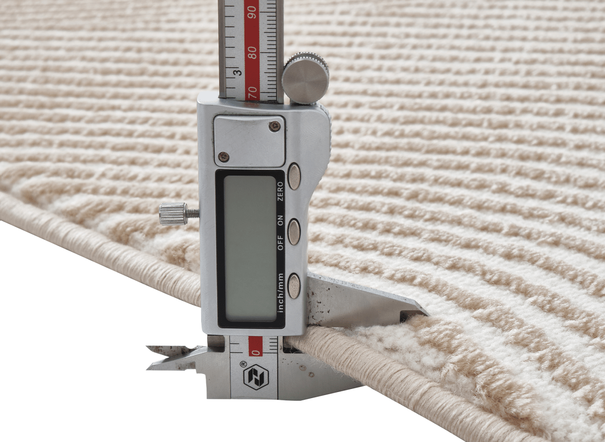 Tapis beige et blanc motif organique 160 x 230 cm SAND - DécoInParis