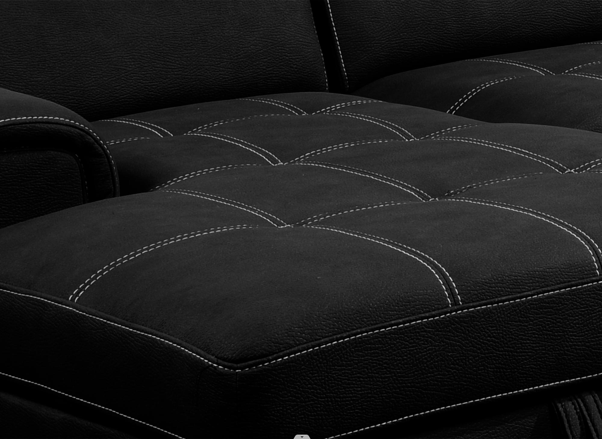 Canapé convertible et panoramique avec coffre de rangement en tissu noir OLIVER - Angle Gauche