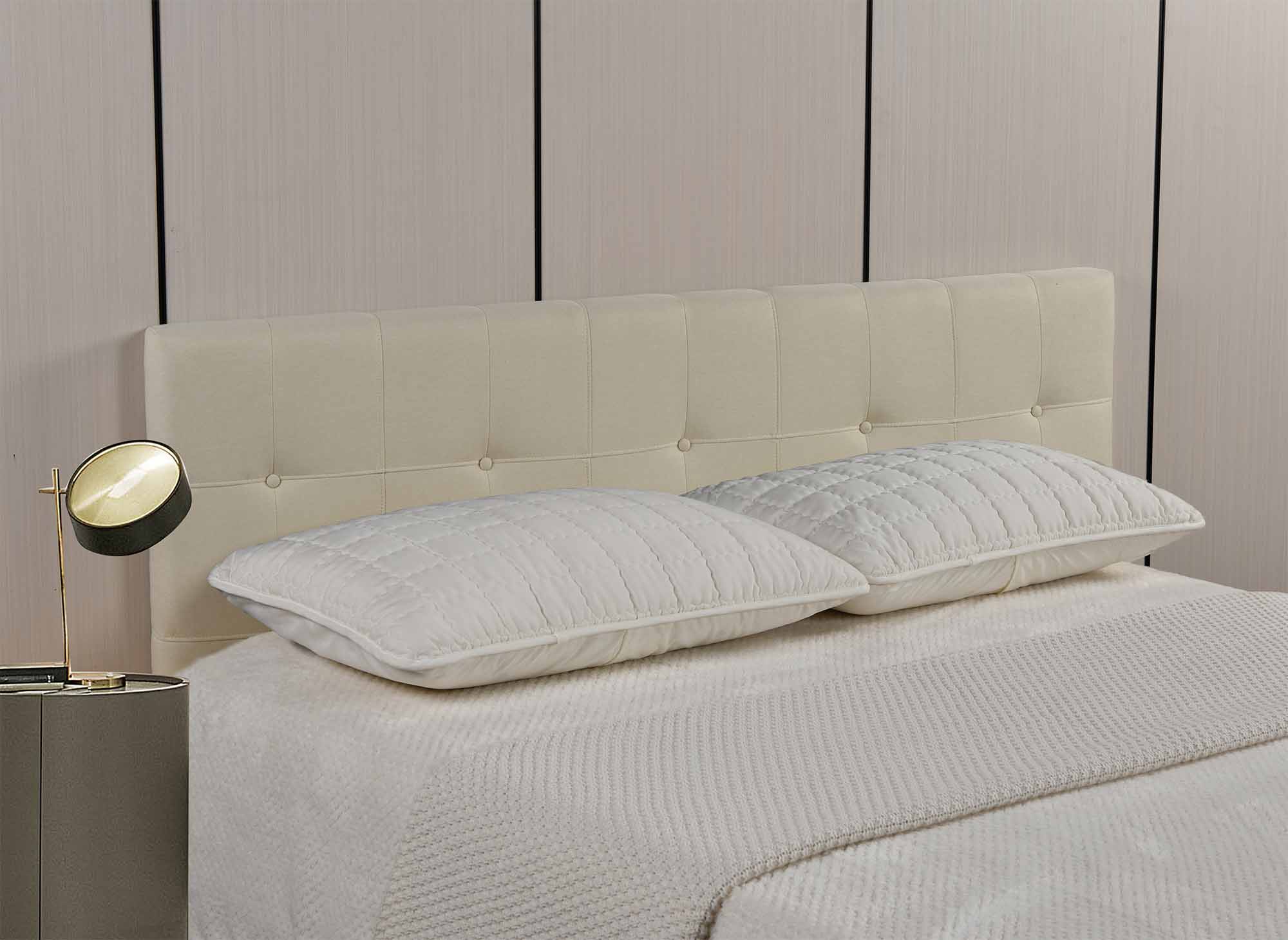 Tête de lit capitonnée en tissu beige 140 cm DOMICE