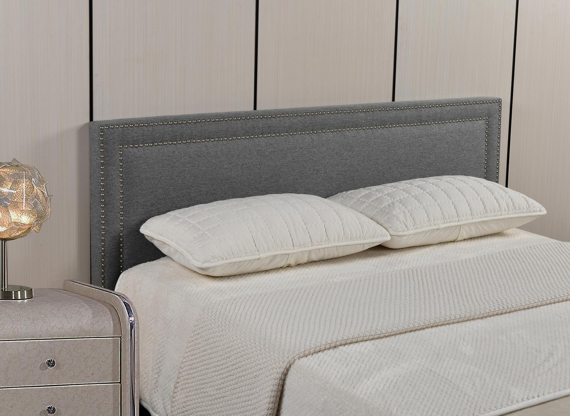 Tête de lit cloutée en tissu lin gris 180 cm LYVE
