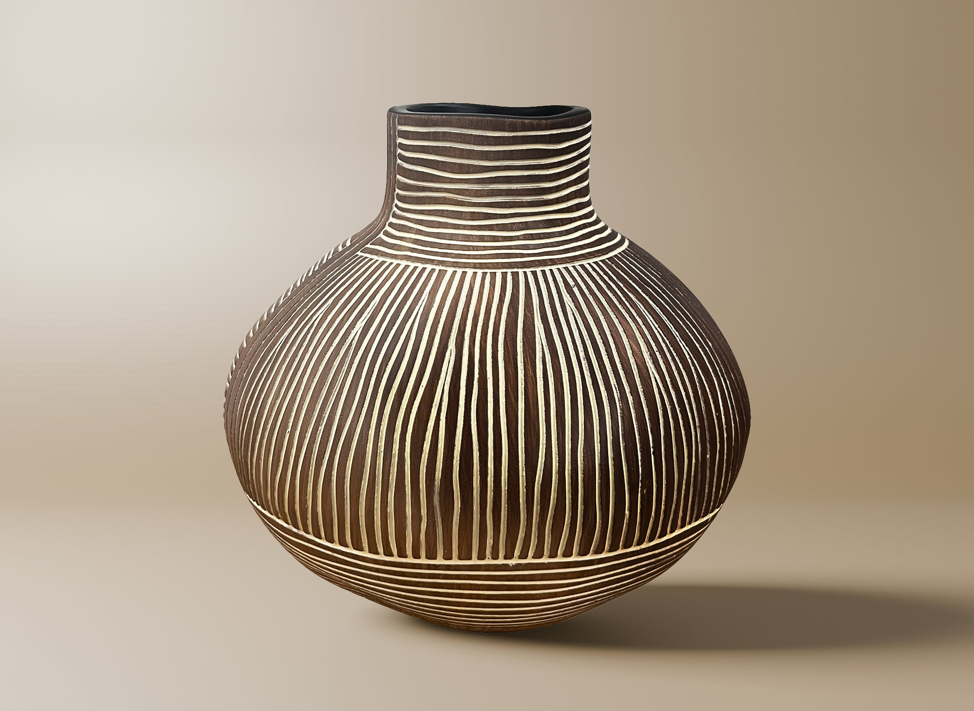 Vase ethnique en polyrésine bois et blanc H21 cm AKIRA