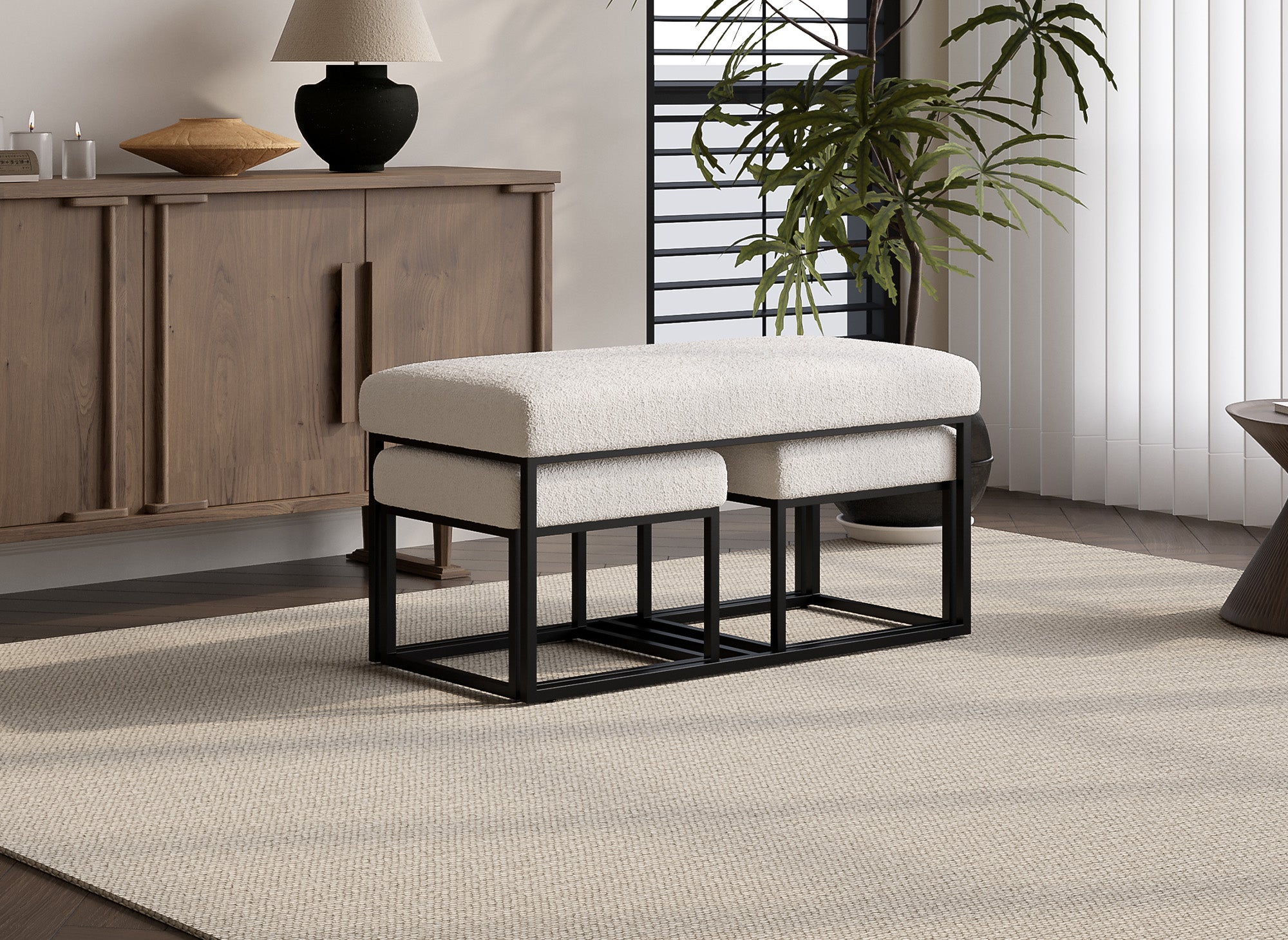 Banquette avec poufs en tissu bouclette blanc écru et pieds en métal noir BECKIE