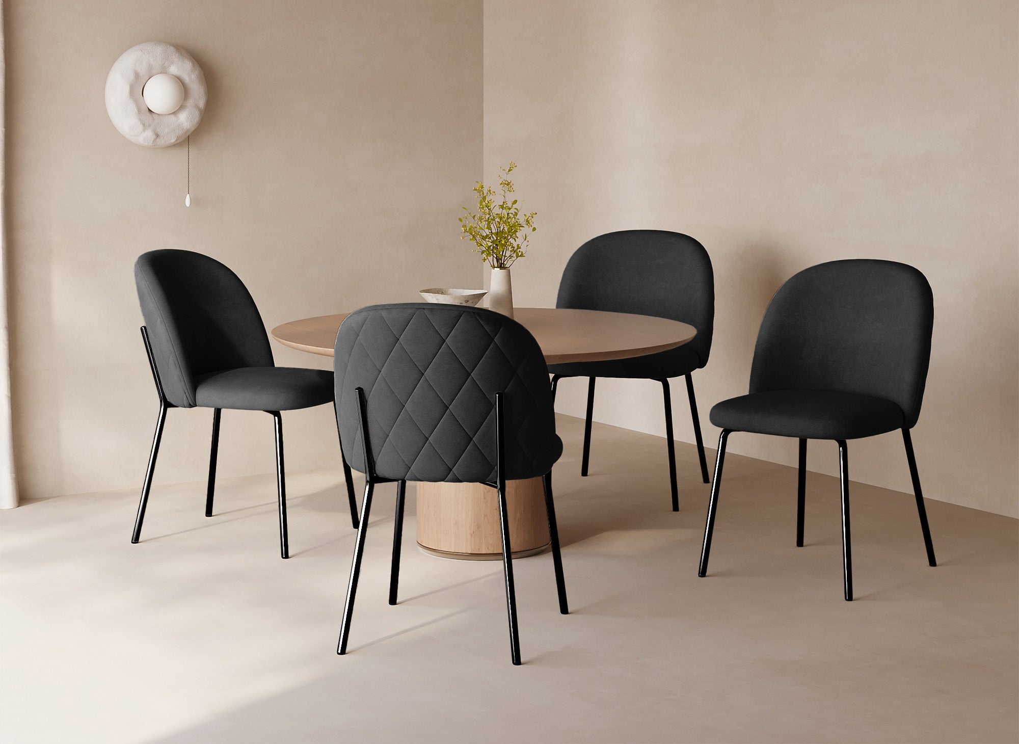 Lot de 2 chaises design en velours noir pieds noirs KENNETH