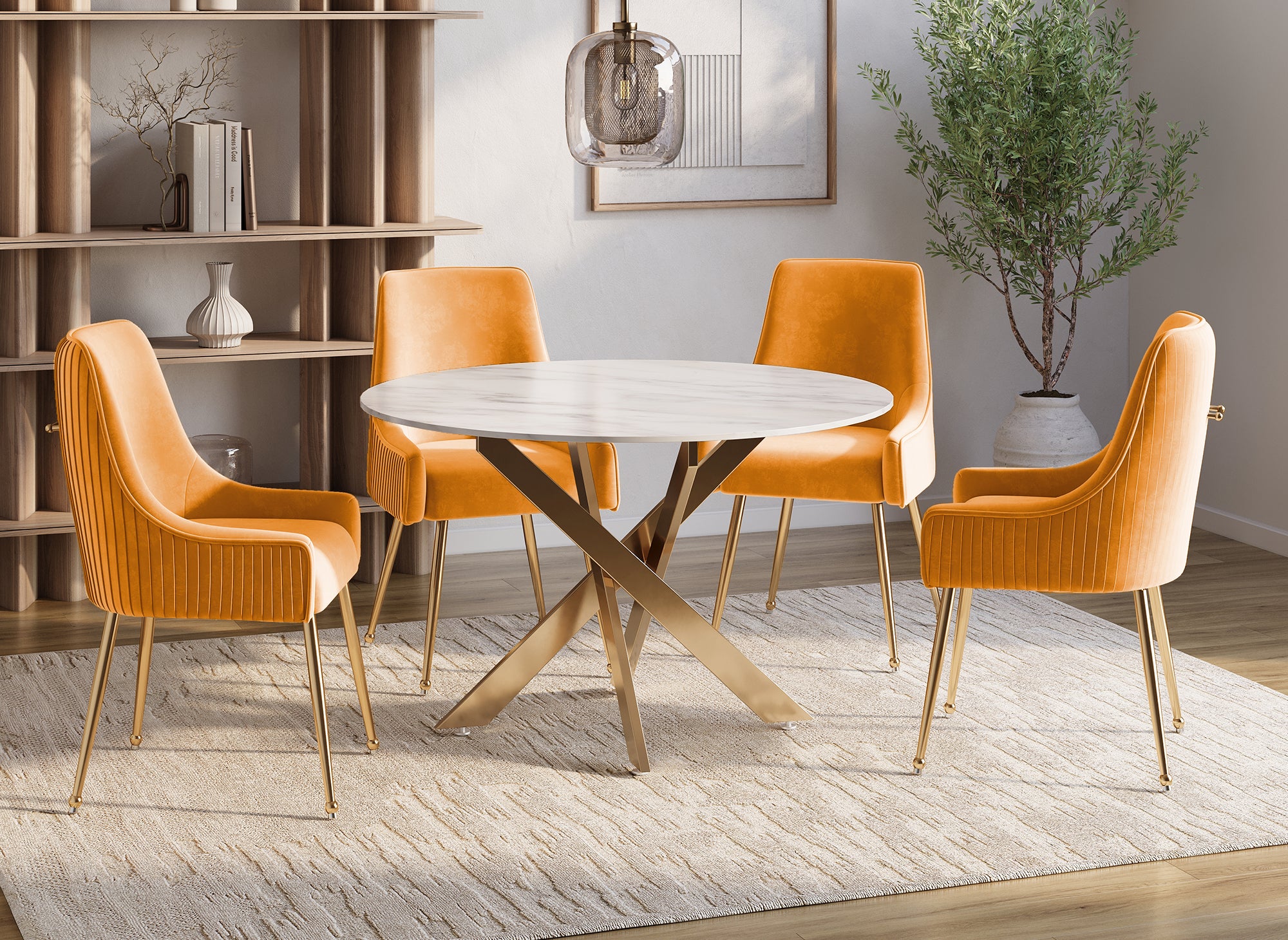 Lot de 2 chaises en velours moutarde pieds en métal doré DORY