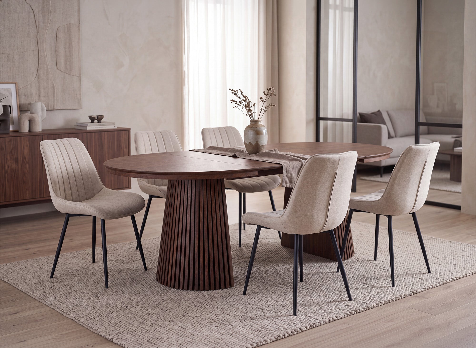 Tavolo da pranzo rotondo allungabile in legno scuro HEKA