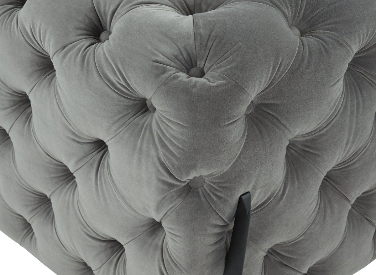 Canapé fixe 3 places capitonné chesterfield velours gris CARMEN - DécoInParis