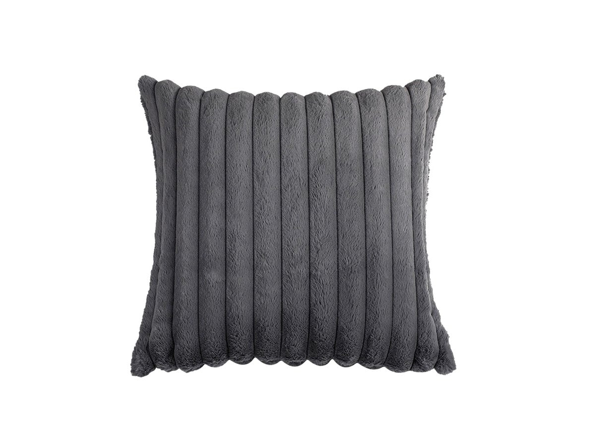 Coussin carré en velours côtelé effet fourrure gris foncé 45x45 cm URBAIN - DécoInParis