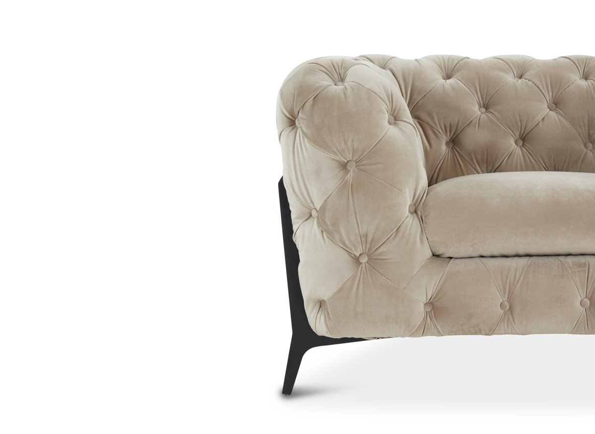 Fauteuil capitonné chesterfield velours beige CARMEN - DécoInParis