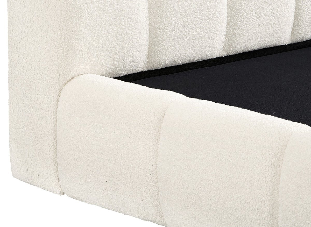 Lit coffre en tissu bouclette écru 160x200 cm GEORGINA - DécoInParis