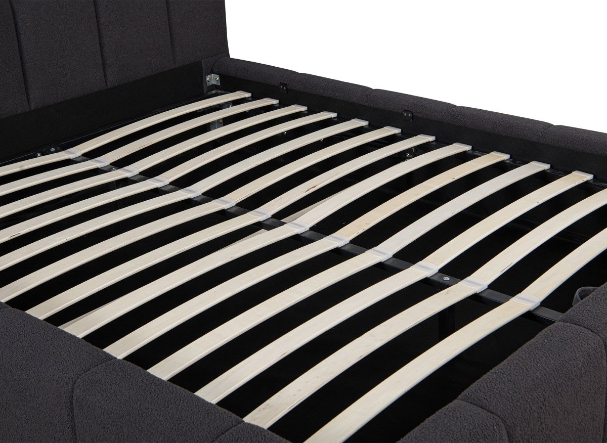 Lit coffre en tissu bouclette gris 180x200 cm MILIE - DécoInParis