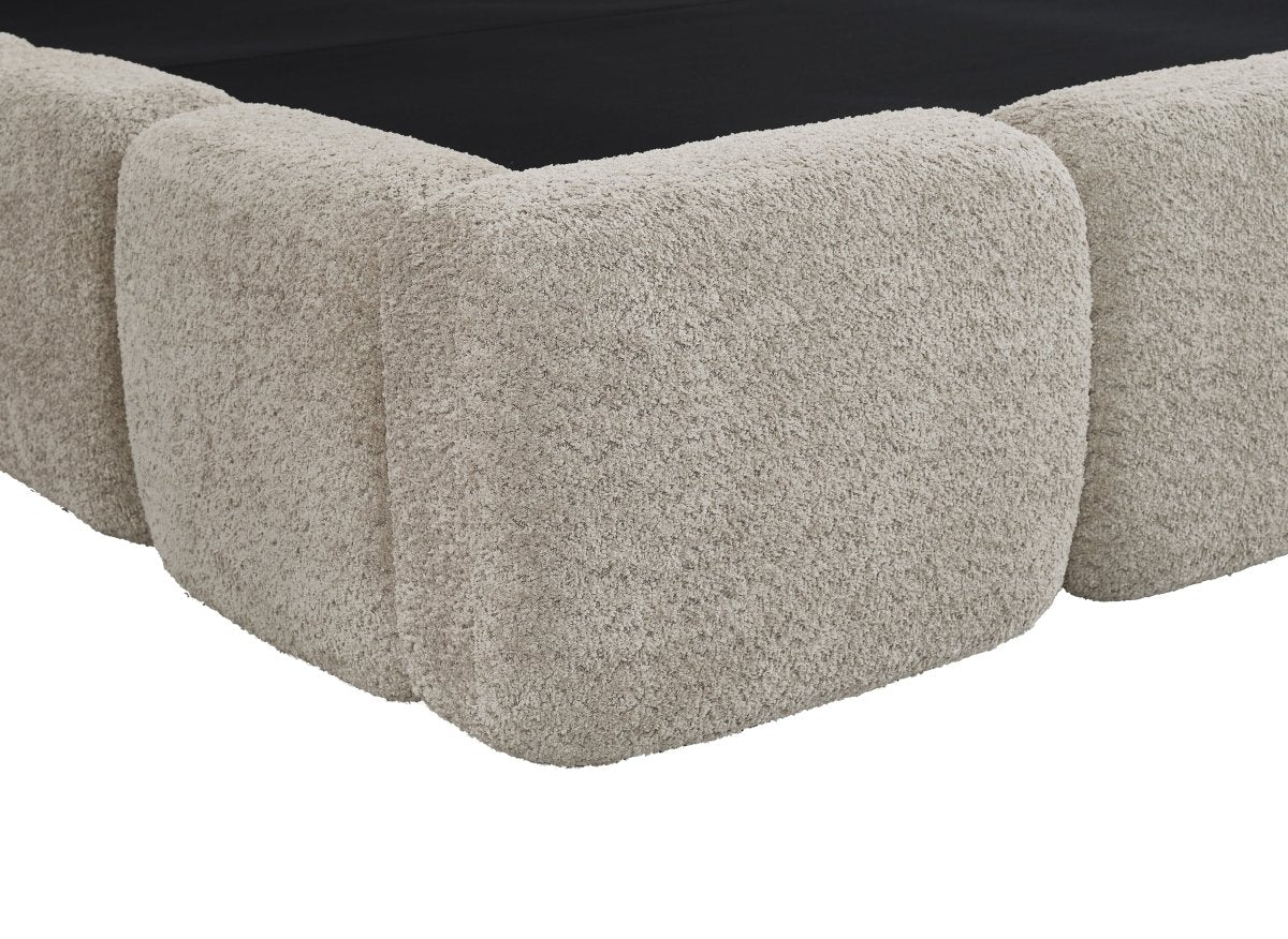 Lit coffre en tissu bouclette taupe 160x200 cm BUBBLE - DécoInParis