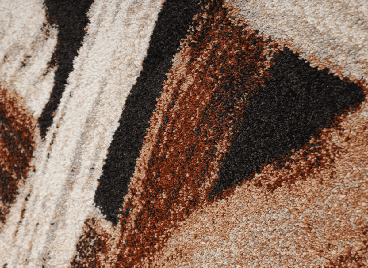 Tapis marron avec motifs géométriques beige et cuivre 160 x 230 cm ILYA - DécoInParis